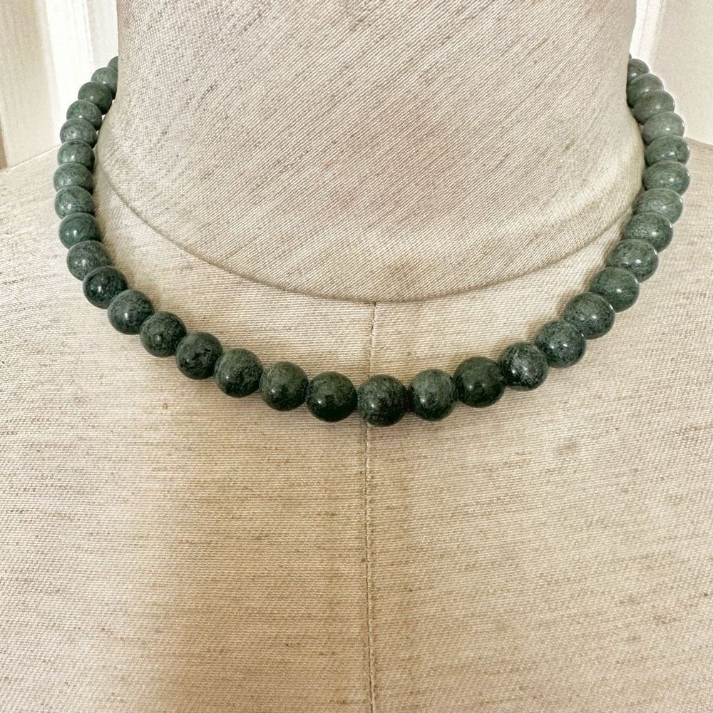Green natural stone jasper necklace